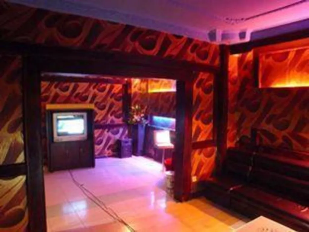 לואיאנג New Friendship Hotel