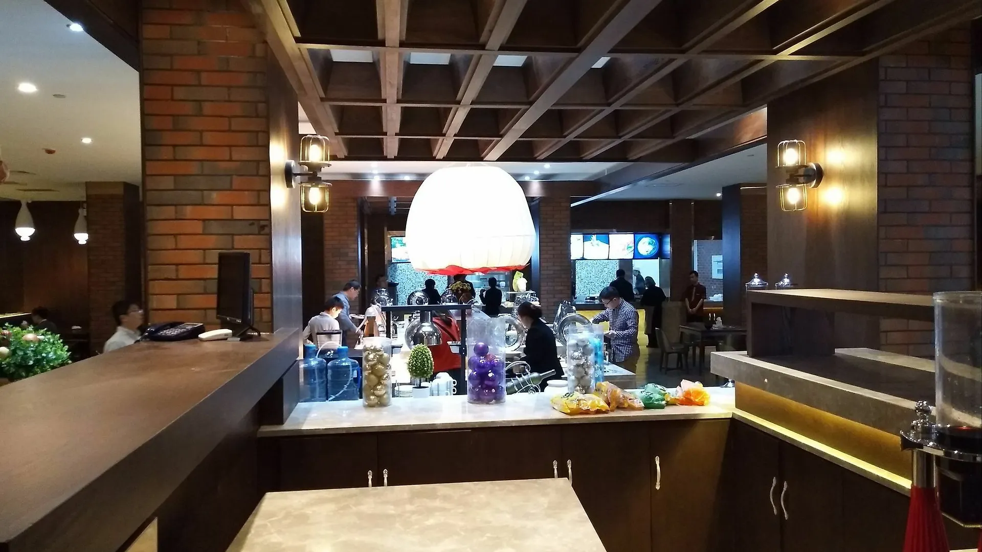***  New Friendship Hotel Luoyang  Cina