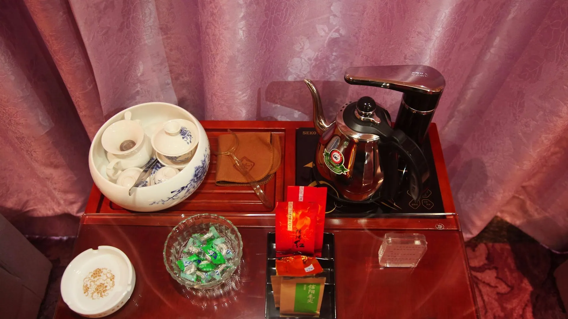 New Friendship Hotel Luoyang  3*, Luoyang (Henan) Cina
